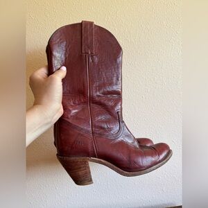 Frye Brown Heeled Boots Classic Western Style